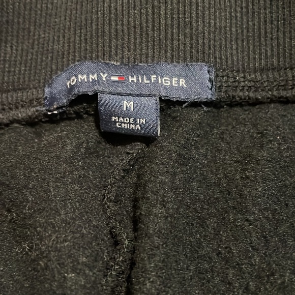 Tommy Hilfiger sweatpants - Picture 3 of 4